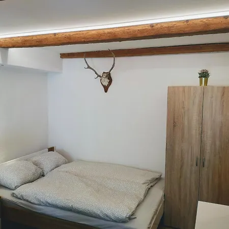 Center Old Town Apartment
